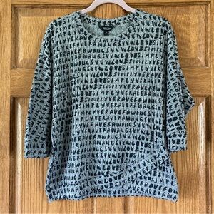 5/$15 Simply Vera Gray & Black Lettering 3/4 Sleeve Top Medium